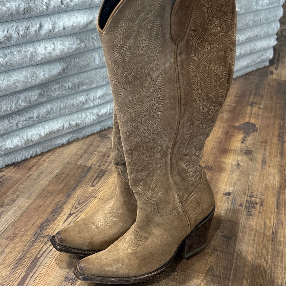 Ariat Laramie Stretch Fit Boots - Picture 2 of 2